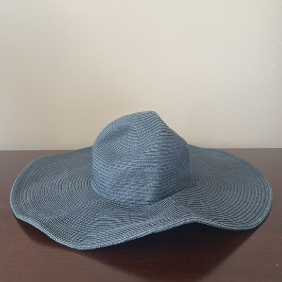 J. Crew Womens Navy Wide Brim Floppy Straw Hat Resortwear Beach Preppy Vacation - Picture 5 of 7